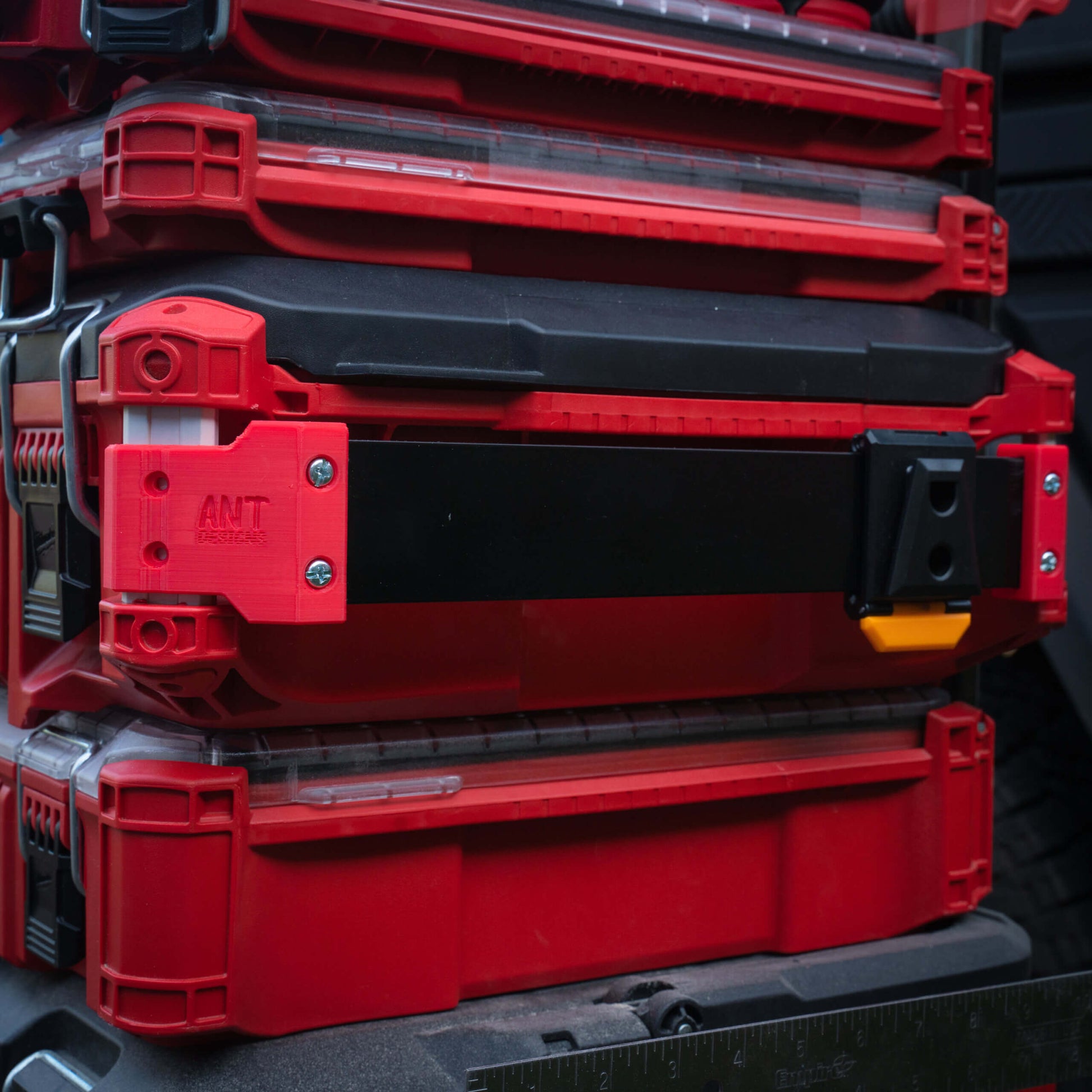 pakrail black bar red mounts packout rail