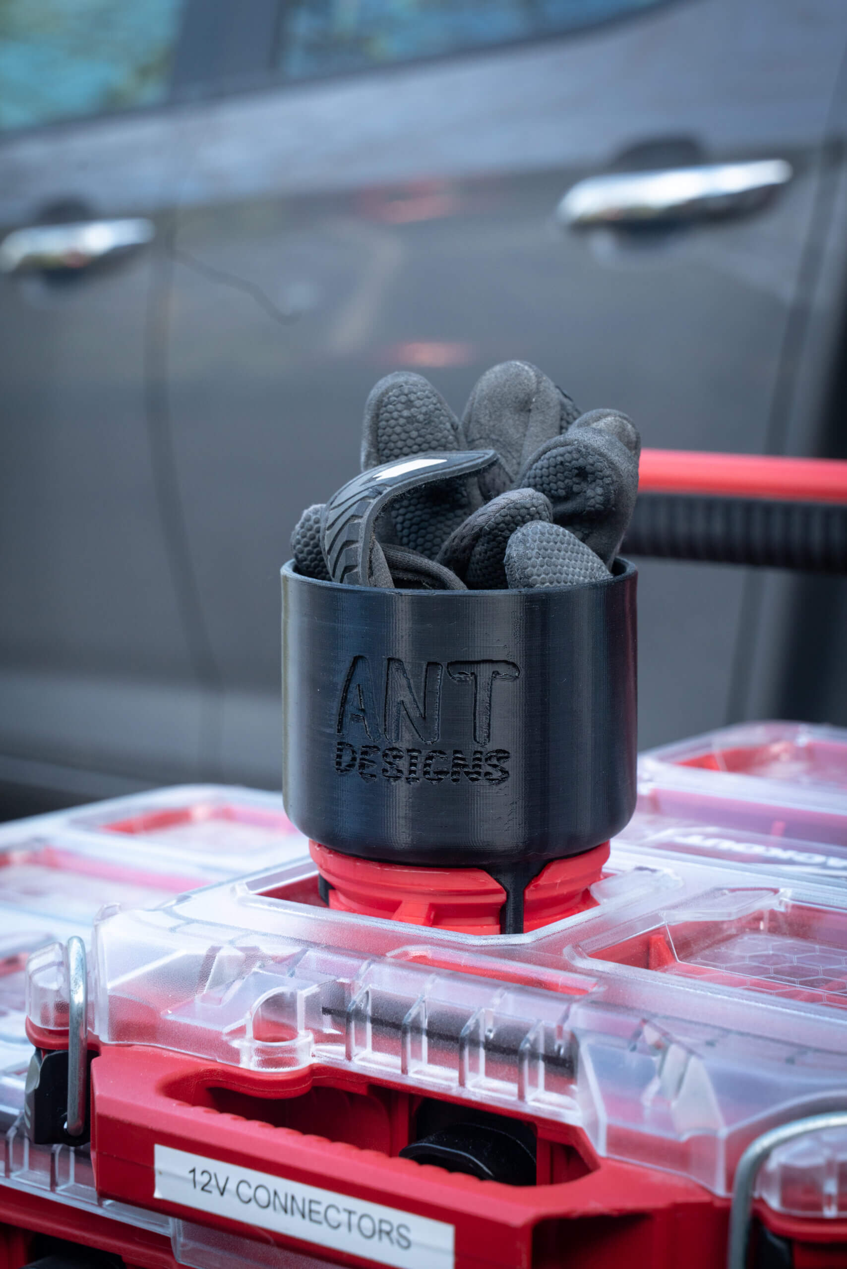 packout cup holder twist mount red black