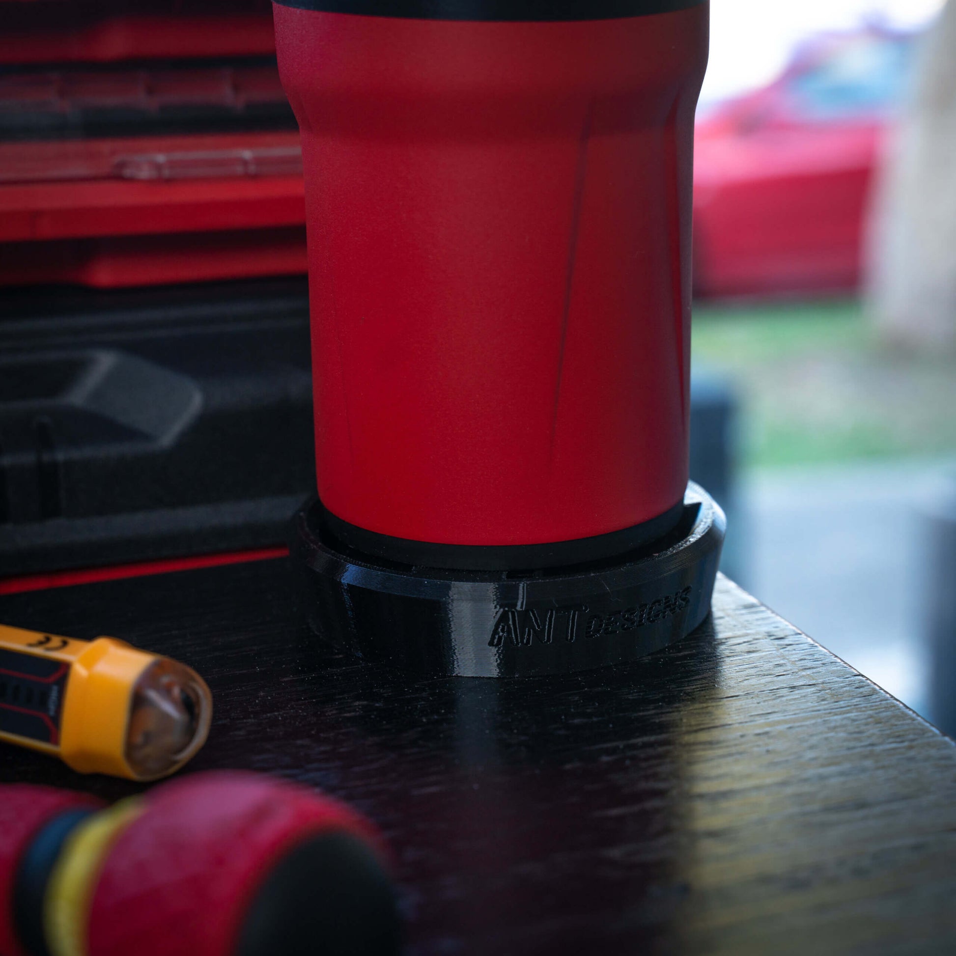 packout cup mount tumbler puck red black