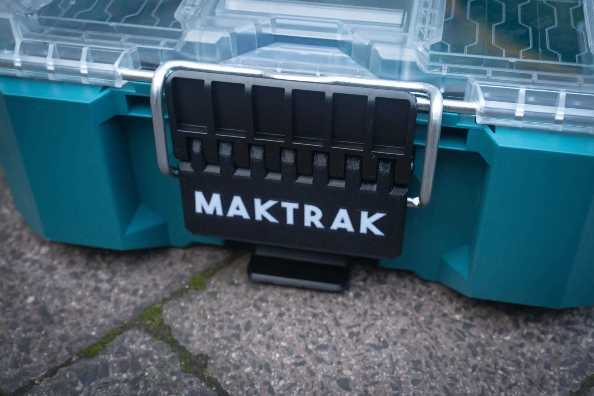 MAKTRAK Latch | Custom Labels  packout australia
